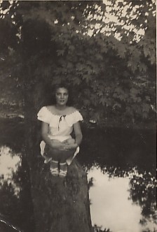 Phyllis Byers, Scheiss Weekly, mom